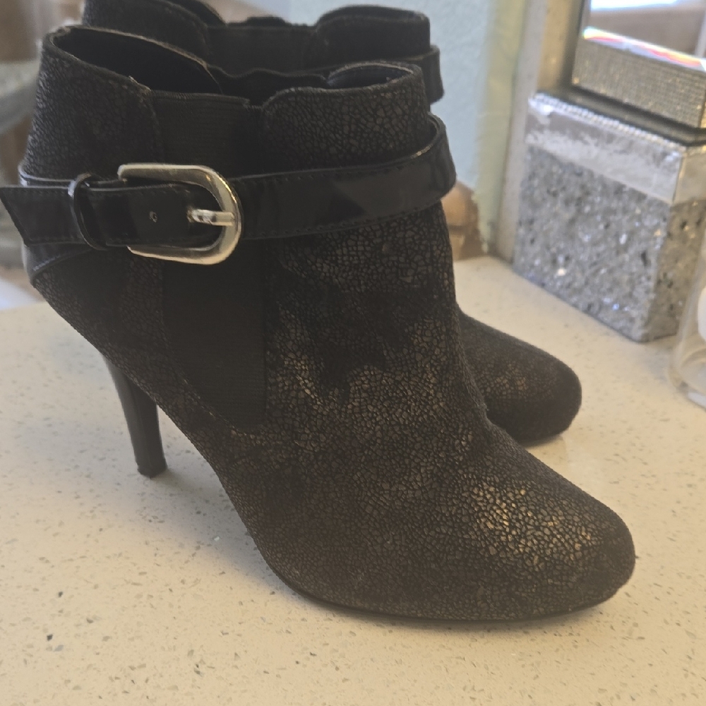 Meme Black Metallic Crackle Ankle Booties with Buckle